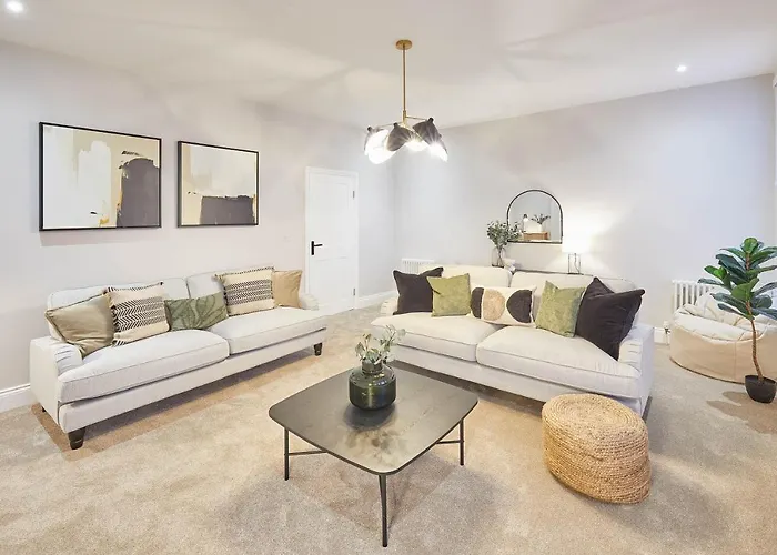 Host & - Albion House