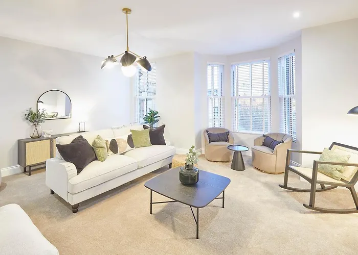 Host & - Albion House Holiday home *