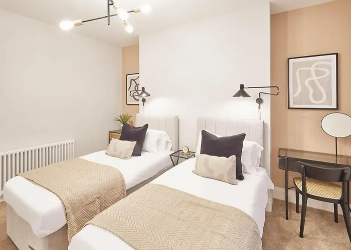 Host & - Albion House Holiday home Whitby