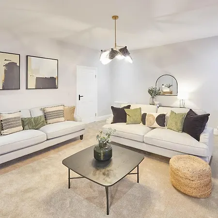 Host & - Albion House